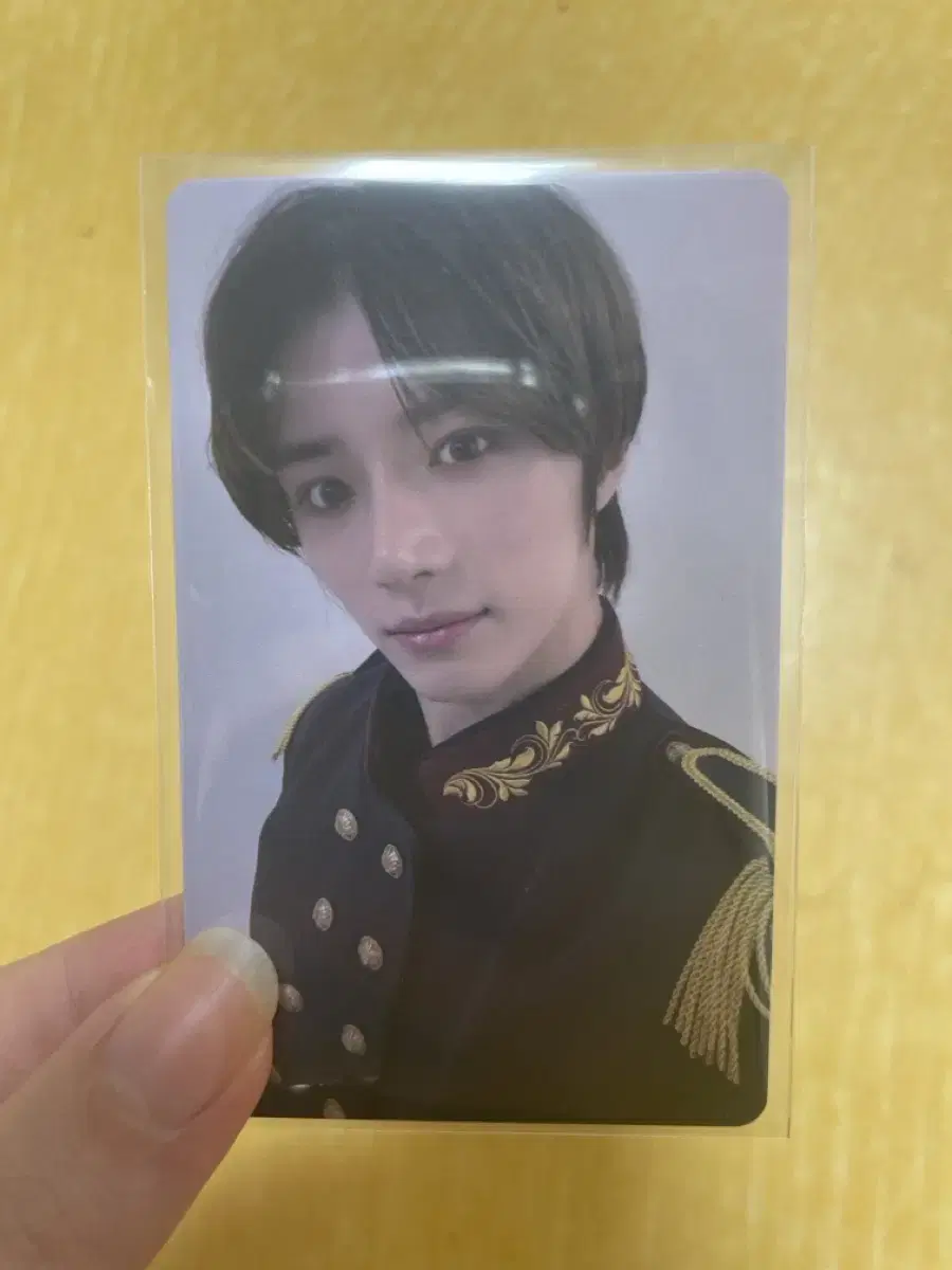 *gasp* Sweetcon PVC uniform Beomgyu, hueningkai photocard wts !