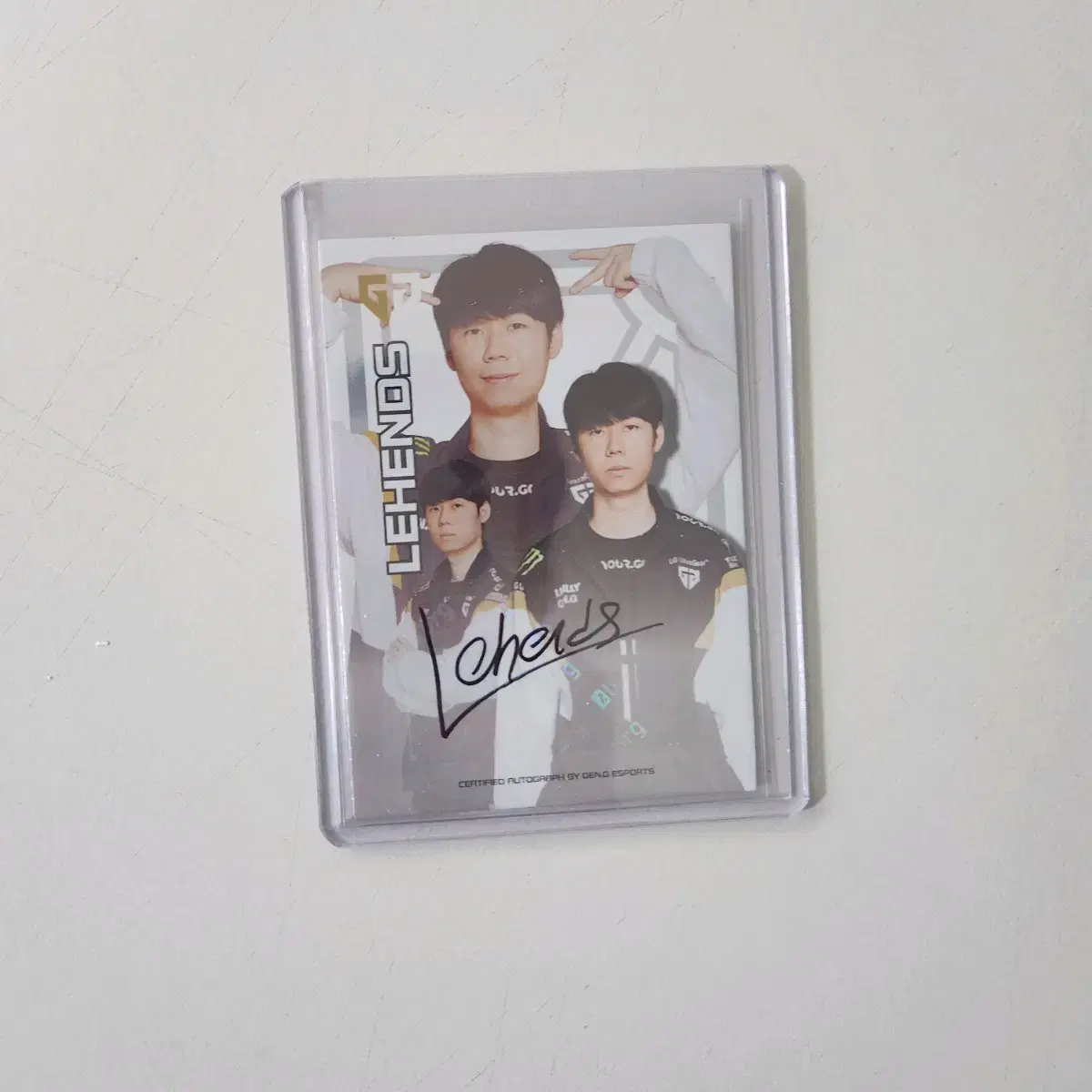 Xenji Rehands sign Merchandise Card