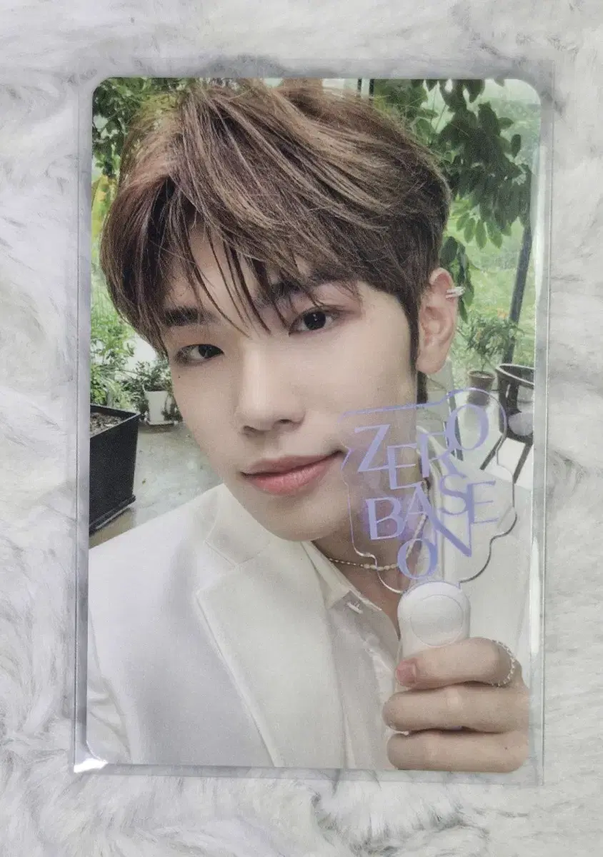 zerobaseone kim taerae photocard sell zb1 five million photocard