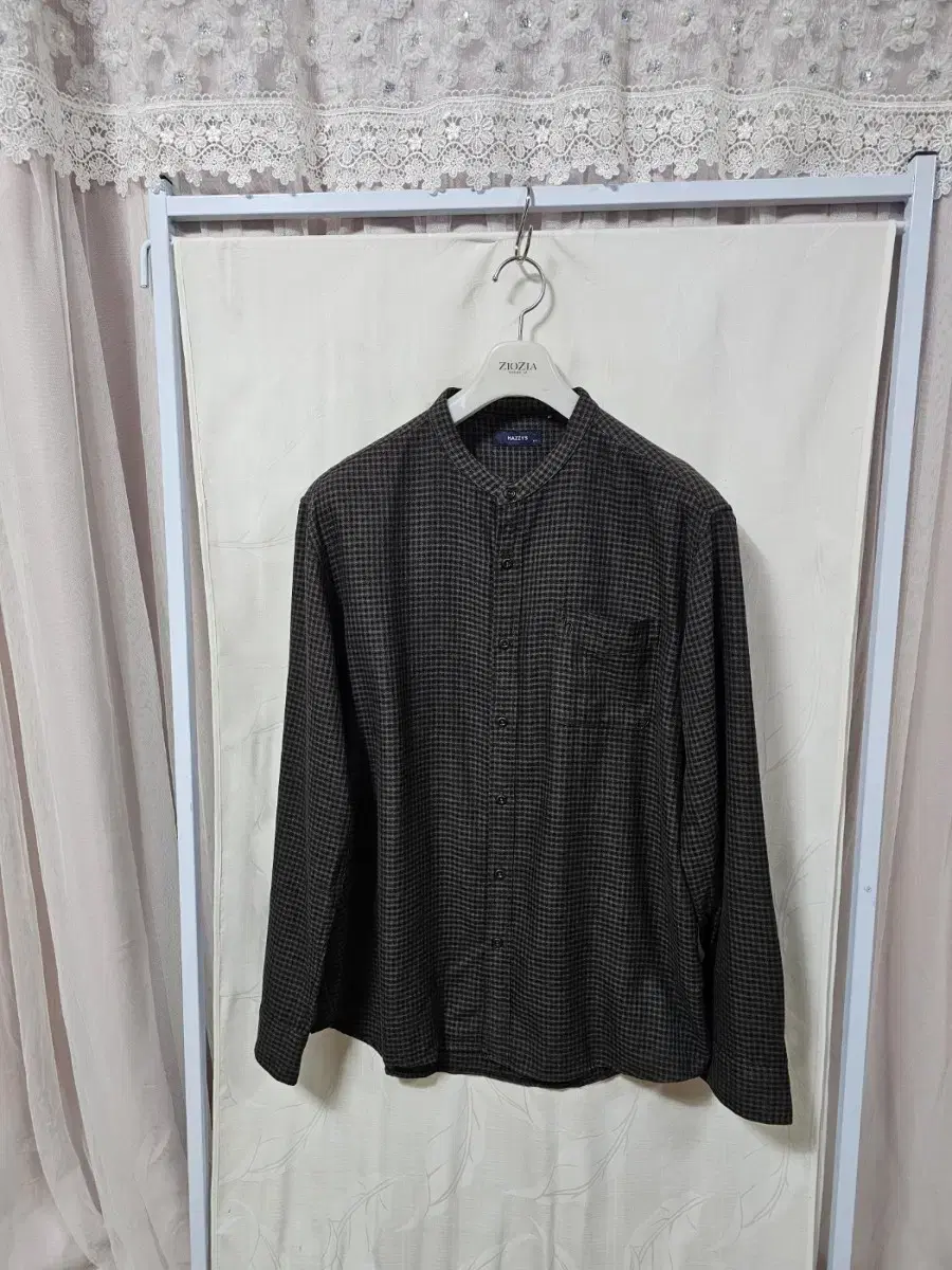 Hedges Men's Shirts(110)