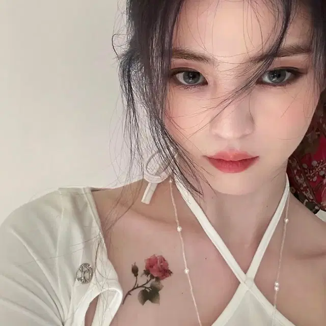 데누 Bead tinkerbell necklace 한소희 목걸이