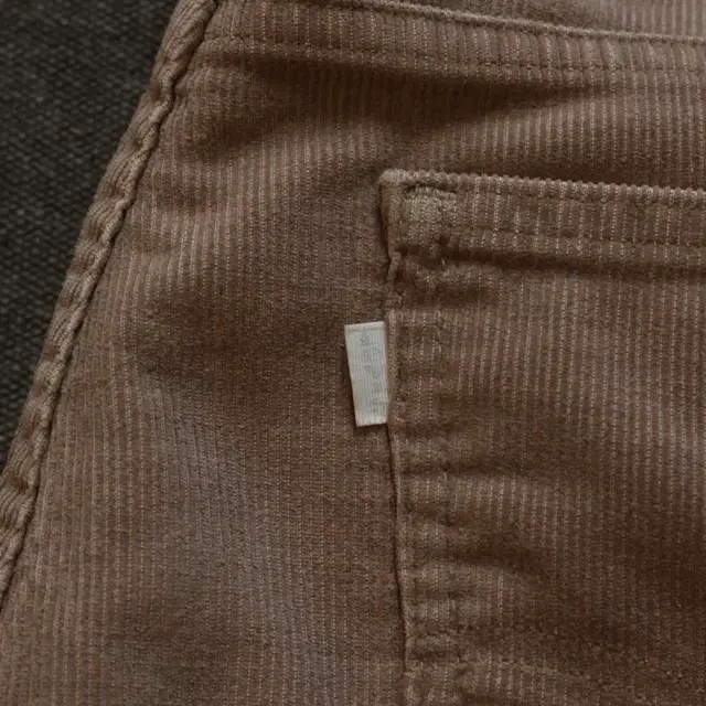 levis white tab 80s 517 flared corduroy