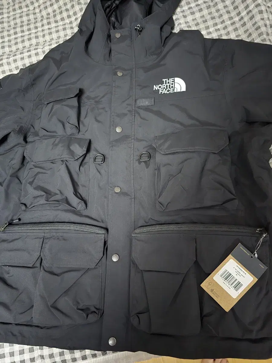 The Supreme x The North Face Cargo Jacket XL with Text