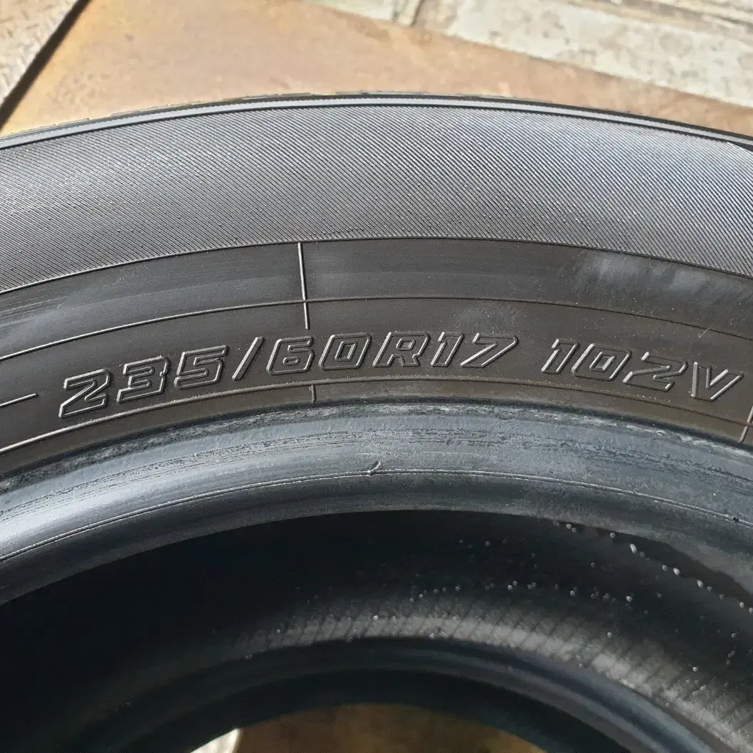 중고타이어 요코하마타이어 지오랜더CV 235/60R17 102V 2본세트