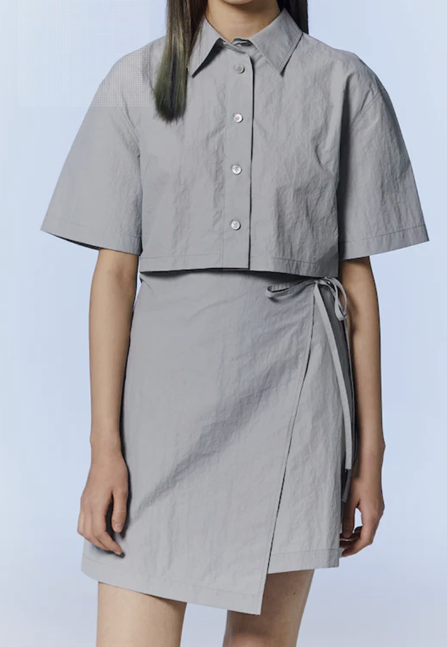 구호플러스 Signature cut-out shirt mini dress