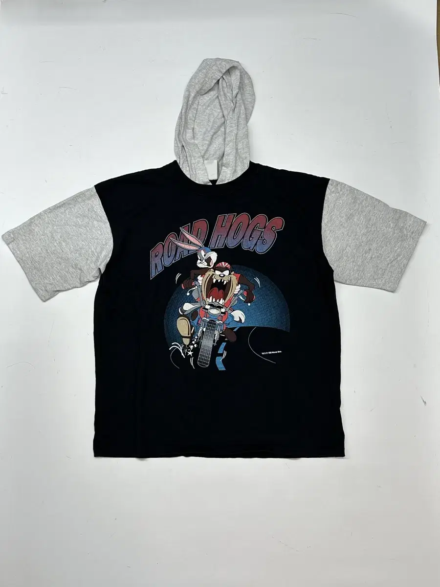 90s Looney Tunes Short Sleeve Hoodie XL