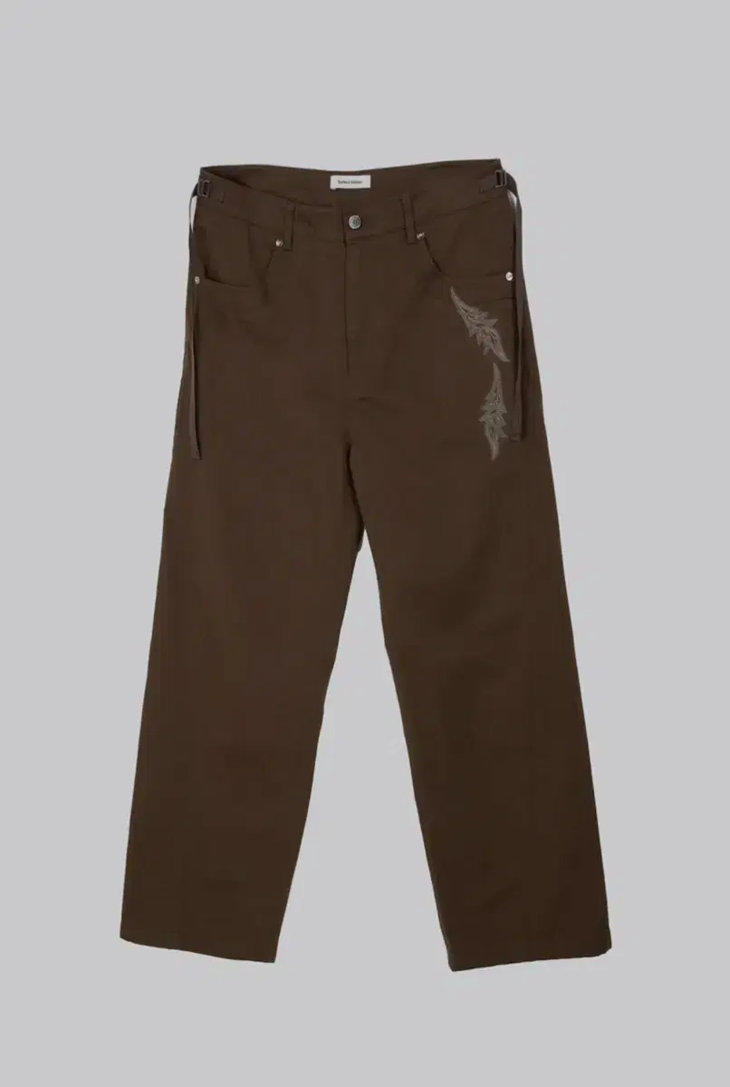 서피스에디션 FEATHER EMBROIDERY PANTS