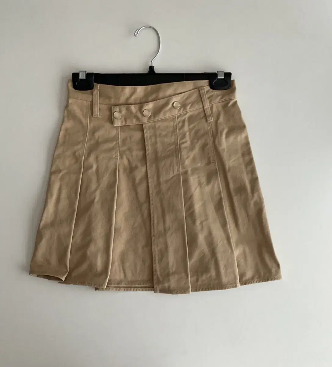 급처) 4.일구구일 snap pleats wrap skirt(beige)