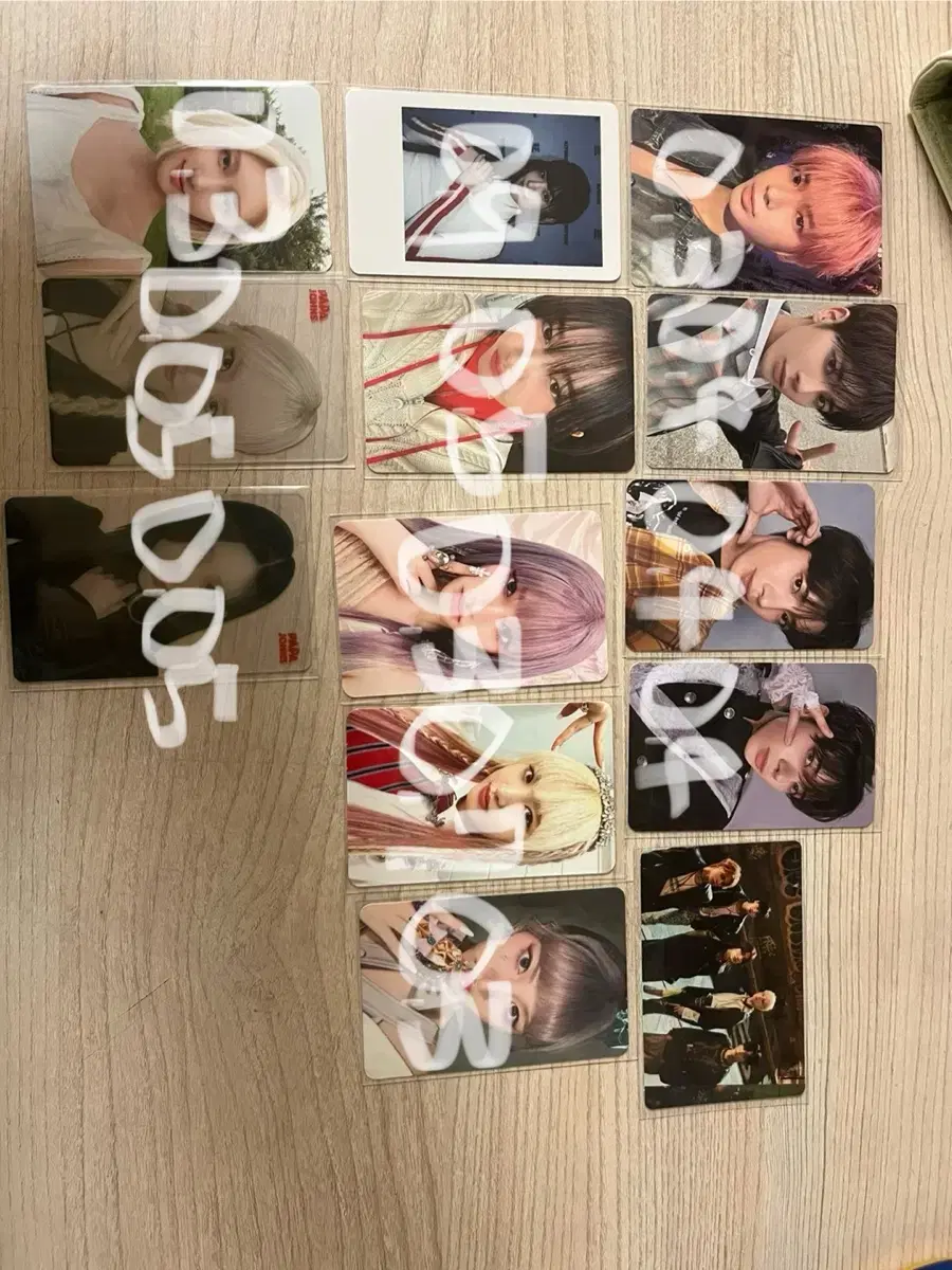 I ive photocard txt photocard selling and can also trade for tours photocards! many thanks!