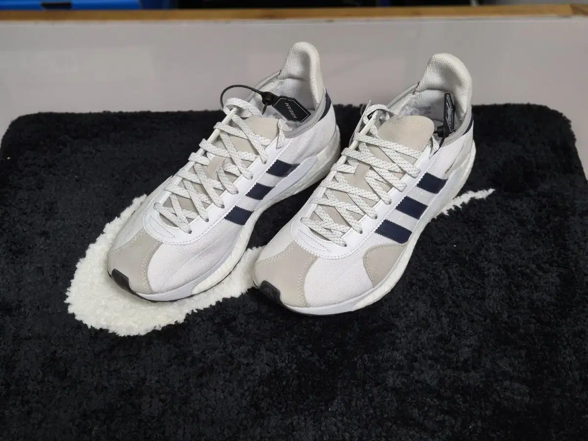 [260]Adidas Humanmade Tokio solar White Navy