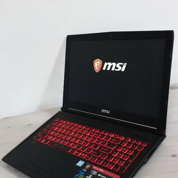 msi 게이밍 노트북 GL62M 7REX / GTX1050 TI / A급