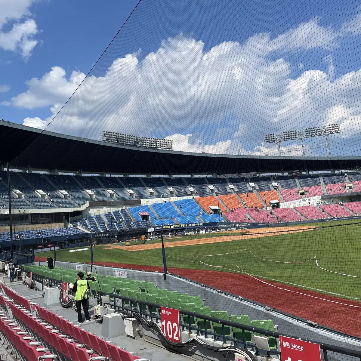 구해요)9/22 엘지vs두산 1루내야단석(오렌지, 블루, 레드, 네이비)