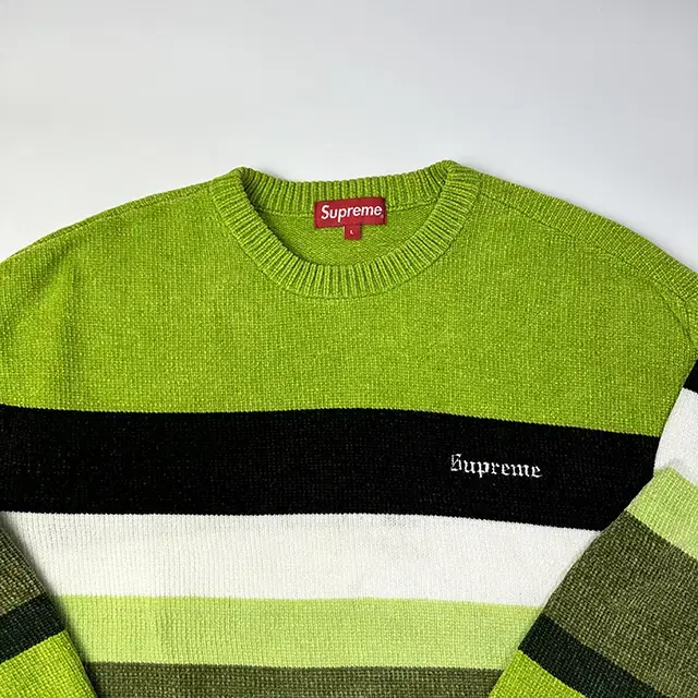 SUPREME 18FW Chenille Sweater 슈프림 니트