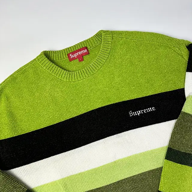 SUPREME 18FW Chenille Sweater 슈프림 니트