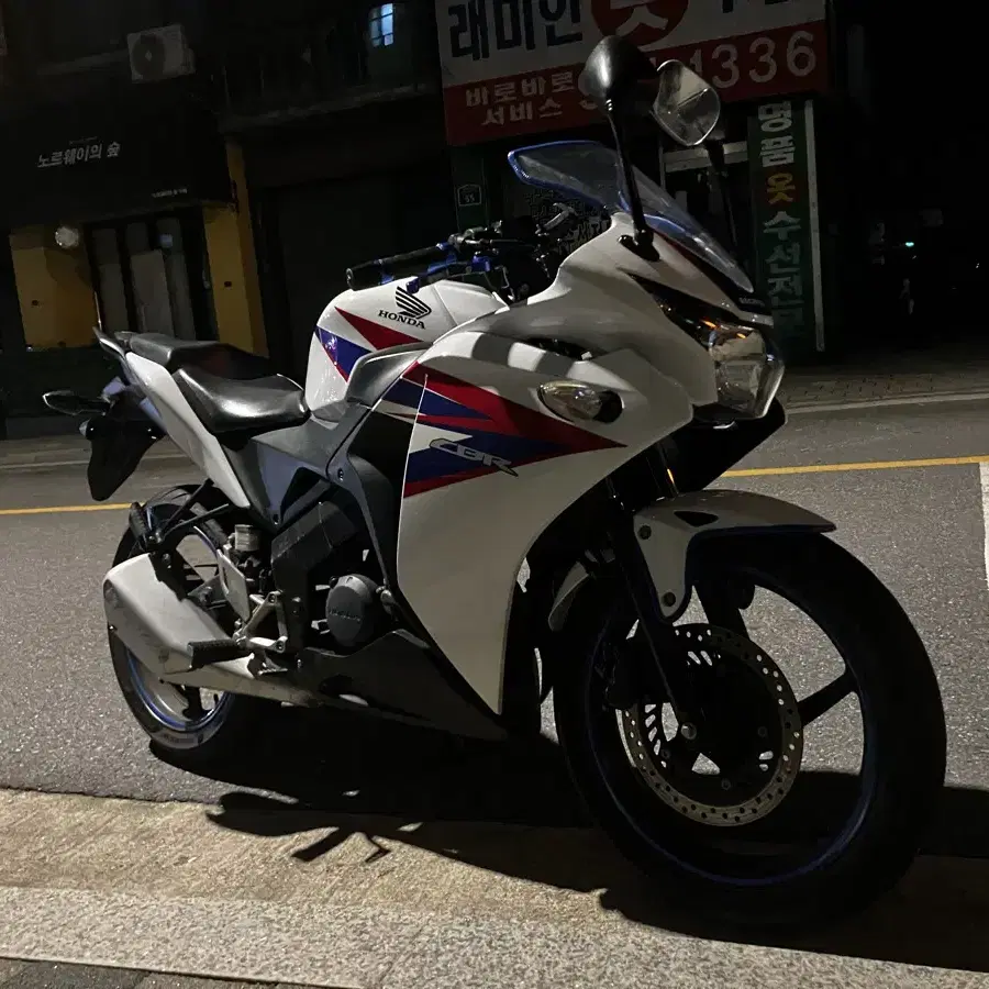 건담 CBR125