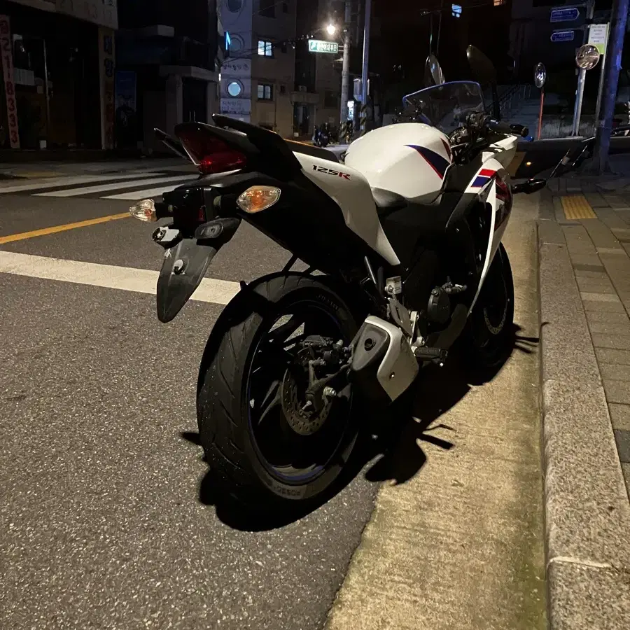 건담 CBR125