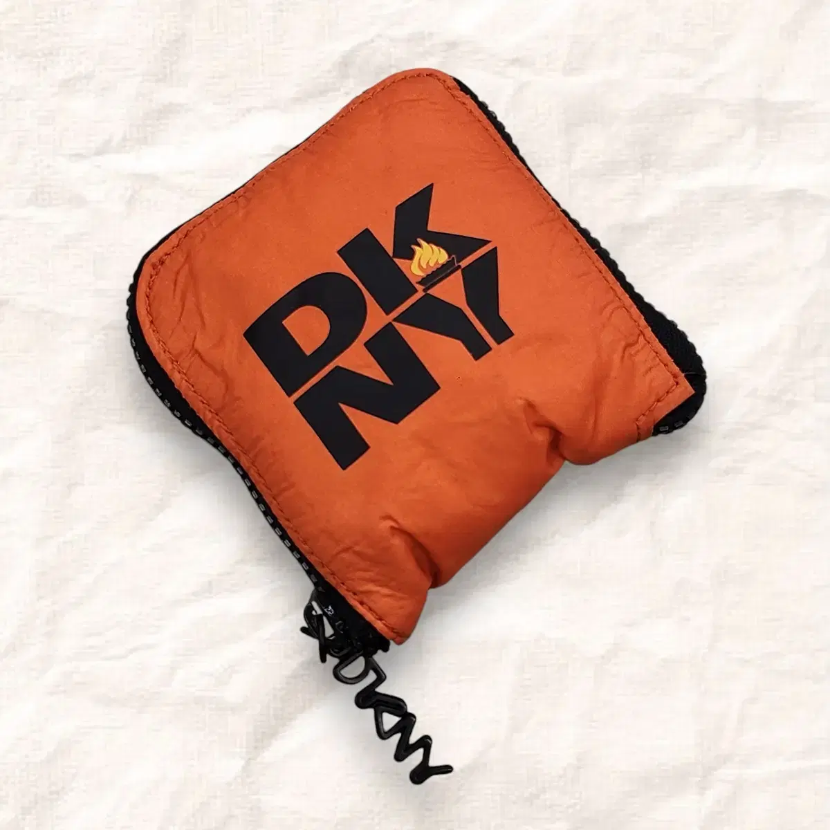 DKNY 빈티지 패커블 백