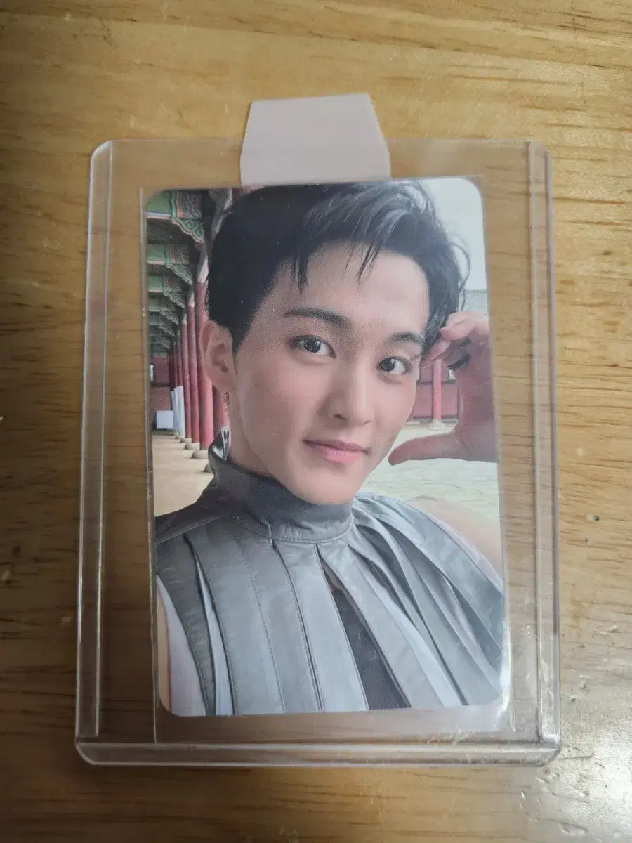 Shims Factcheck unreleased photocard mark WTS