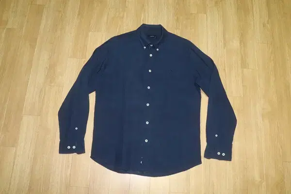 (105) Hedges/Navy Linen Shirt