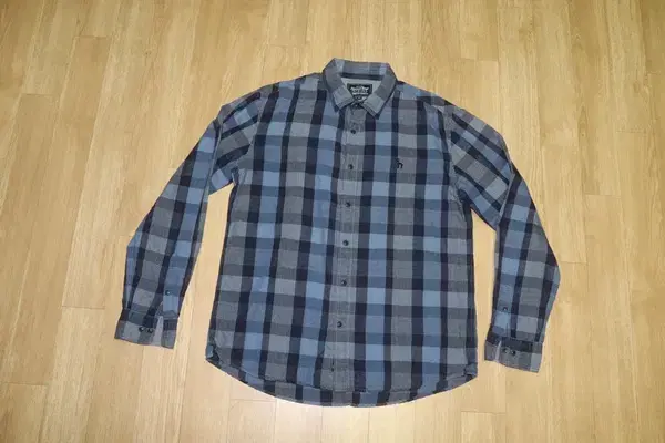 (105) Hedges/Navy Linen Check Shirt