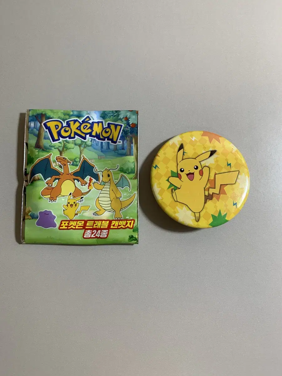 Pokémon Pikachu Travel Can Badge