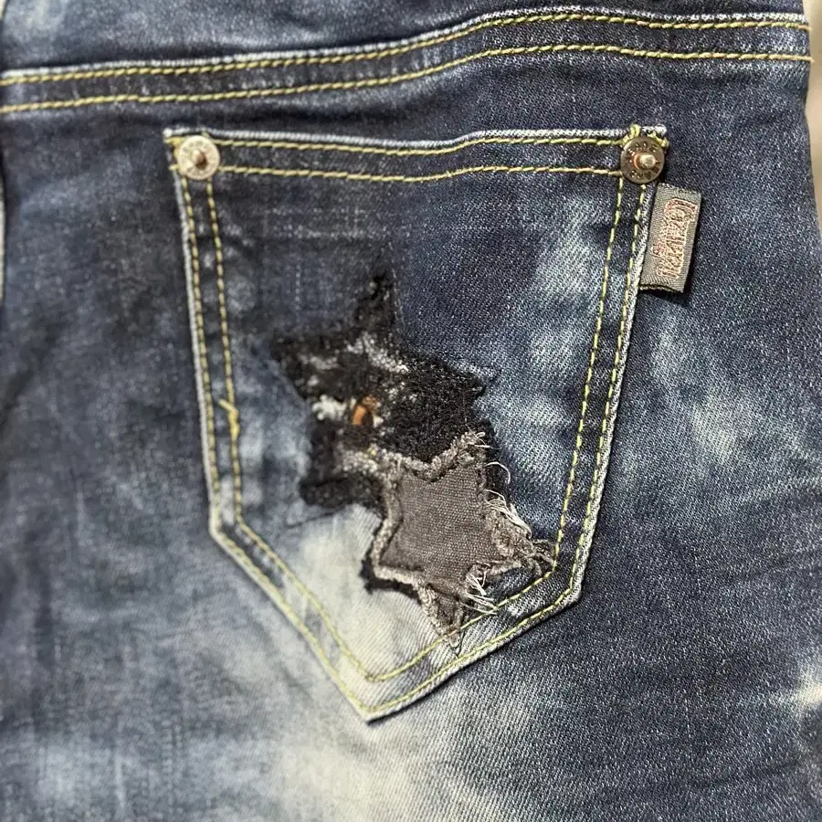 y2k jeans