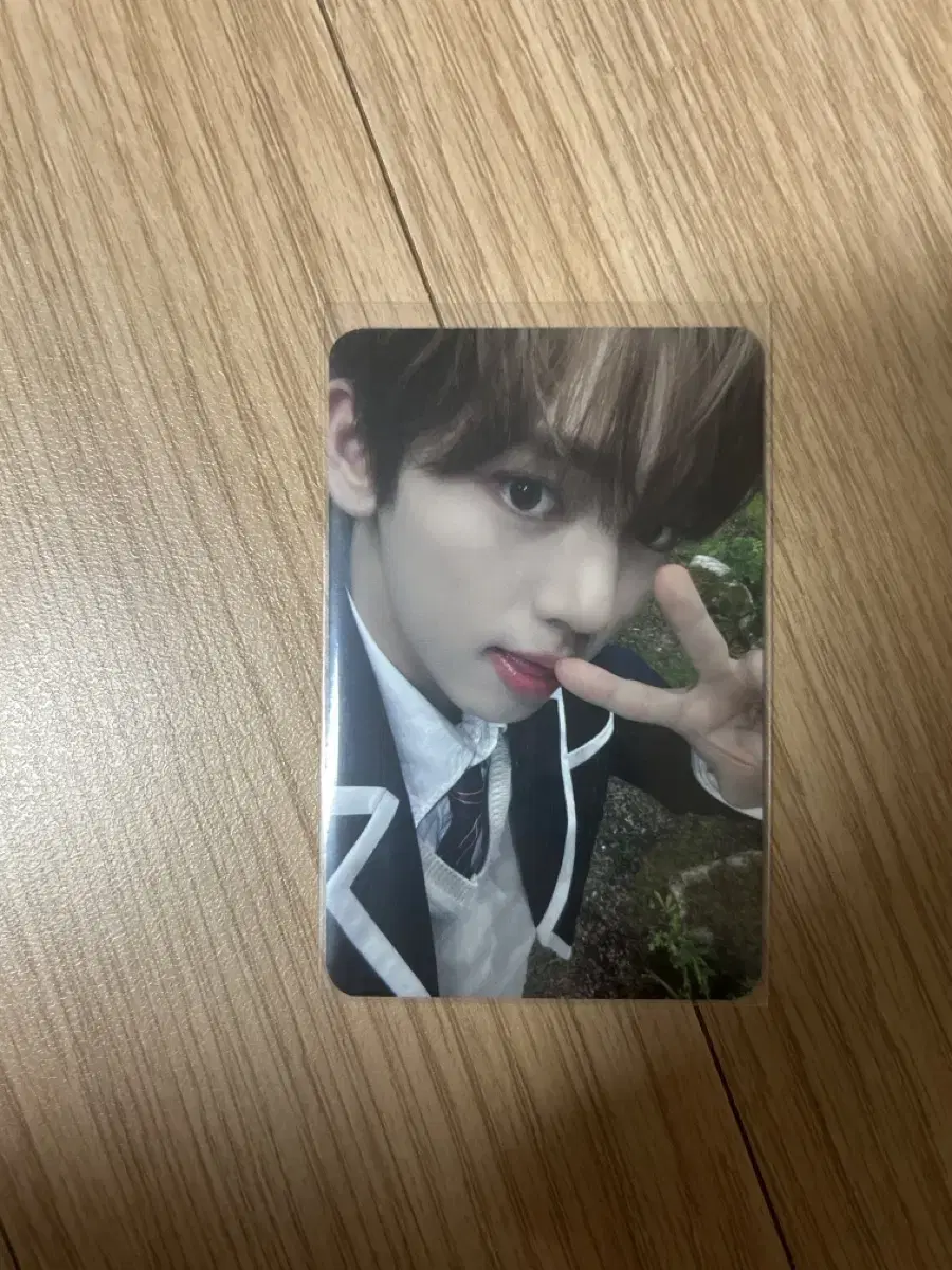 ZeroZone han yujin photocard Sells