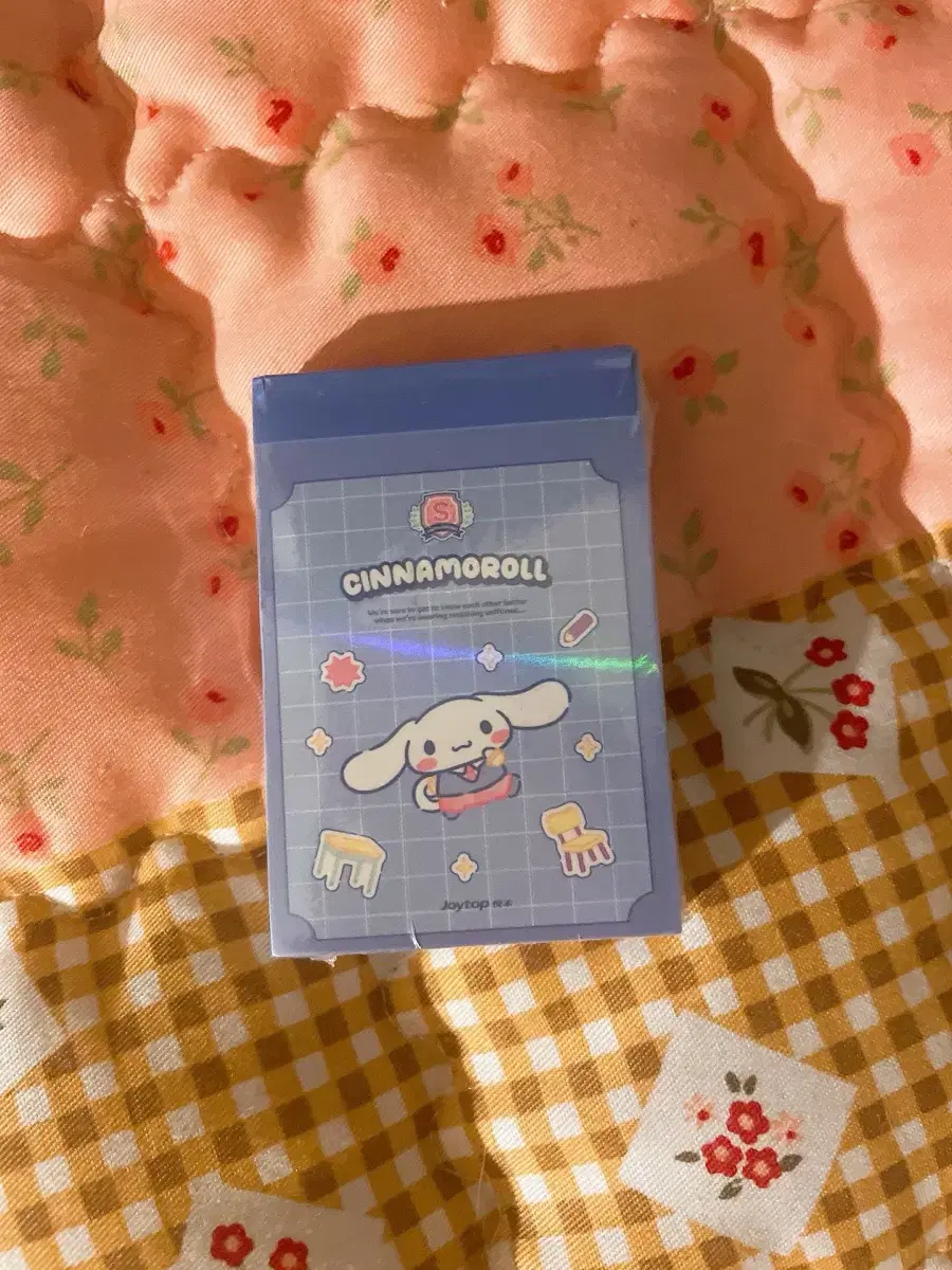 Cinnamon Roll , Pompompurin Sticker Book