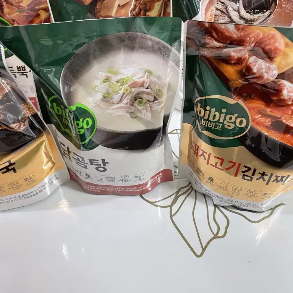 비비고 찌개 , 국물