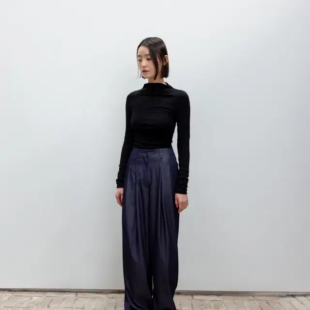 레이스 RRACE Stitch Two Tuck Pants_Indigo