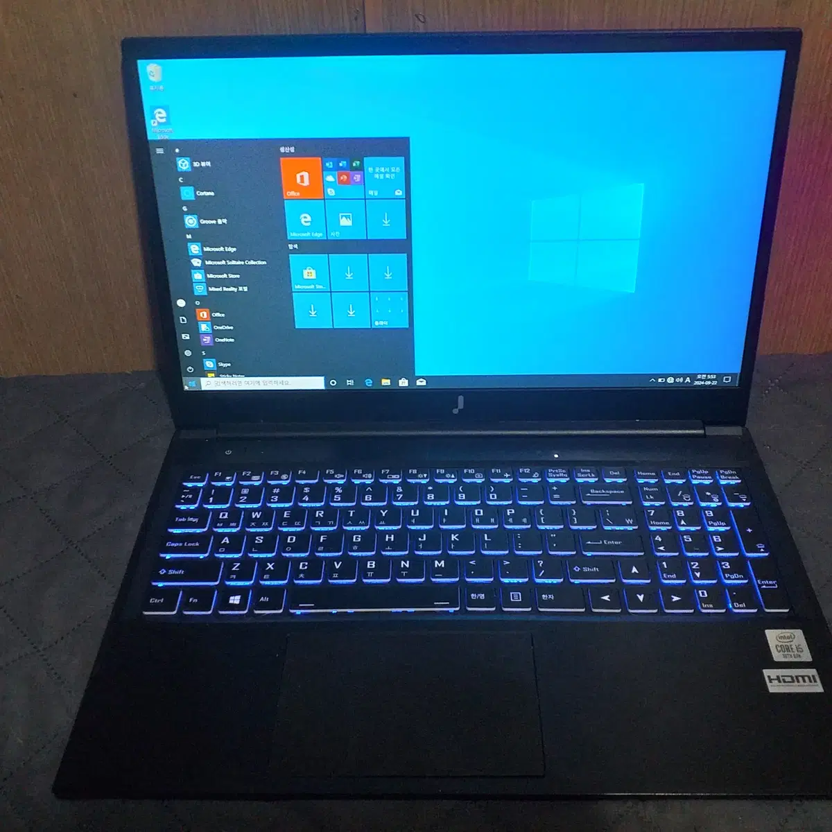 주연테크 J5 i5-10210u 15인치 노트북입니다