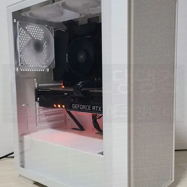 라이젠 5 및 RTX3080 게이밍 컴퓨터