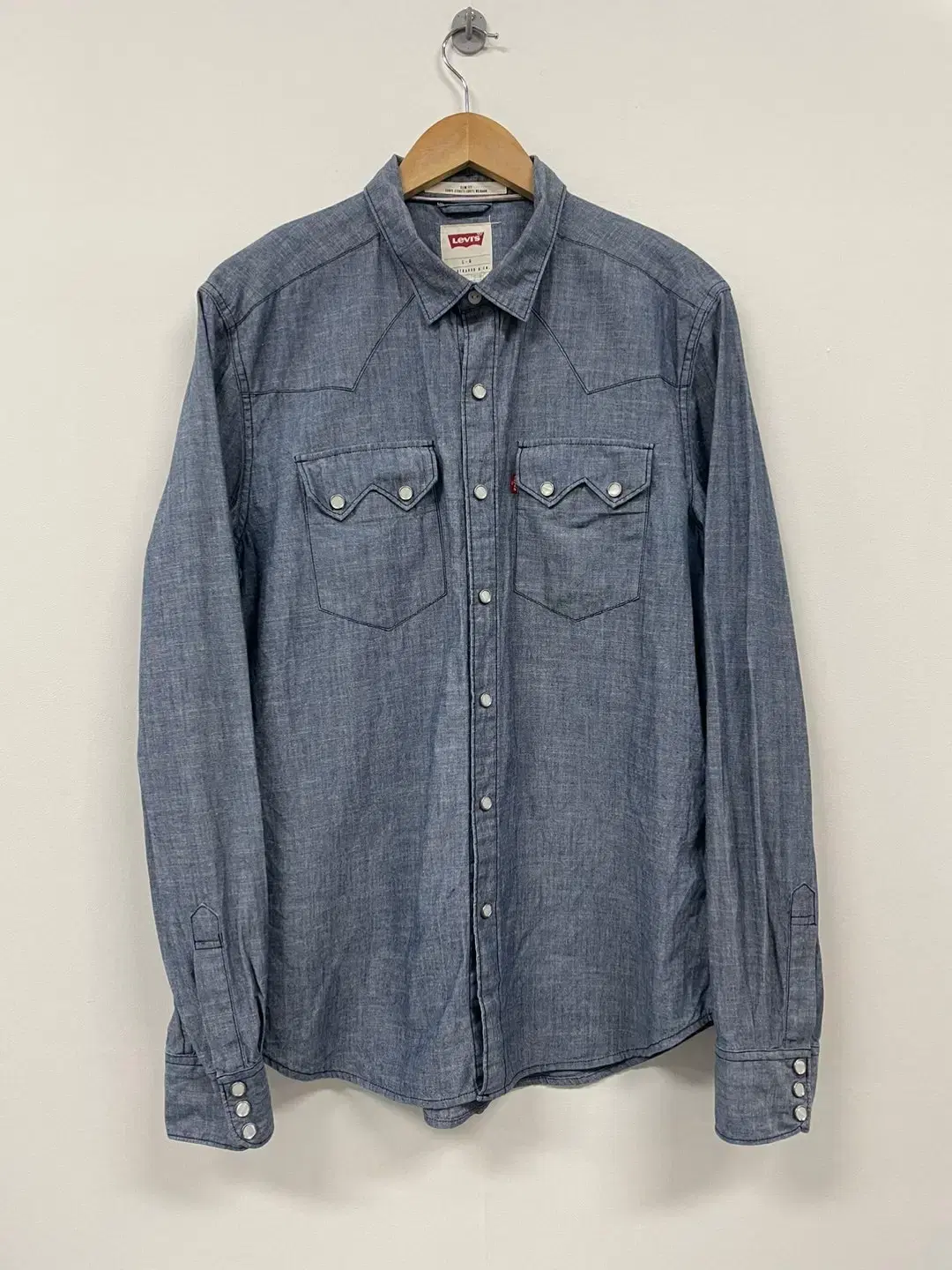 105) Levi's Denim Shirt