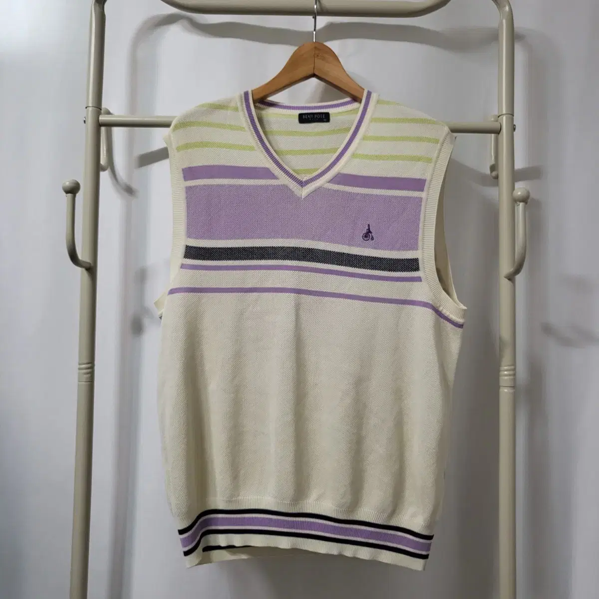 C102 [105] Beanpole Golf Knit Vest