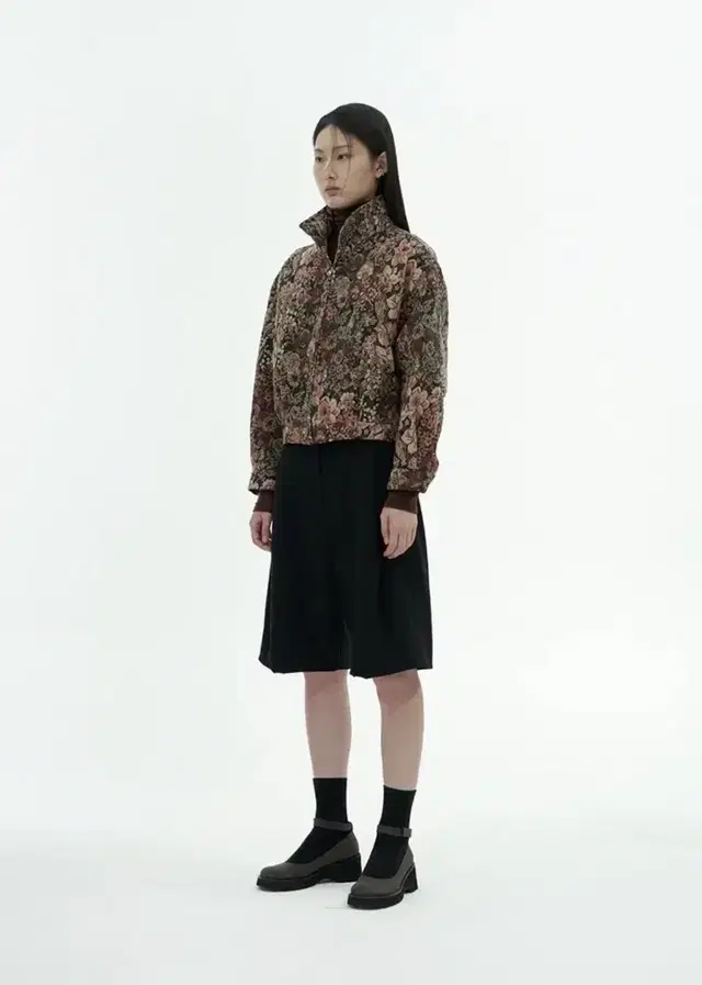 아모멘토 FLOWER JACQUARD BLOUSON (마뗑킴)