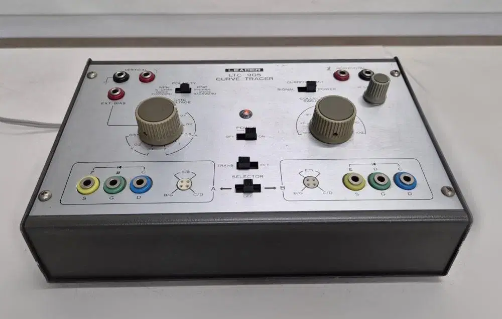 LEADER LTC-905 CURVE TRACER