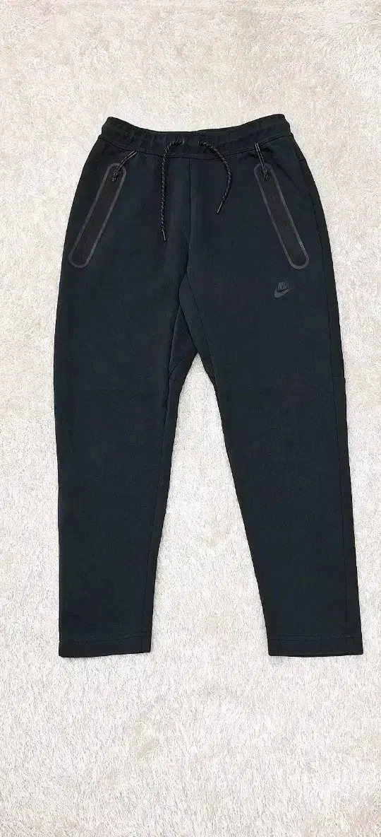 Nike sweatpants 28-29 inches