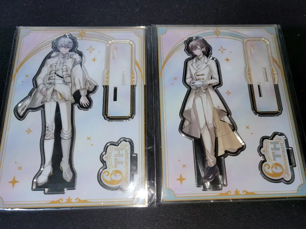 NIJISANJI Kuzuha, Kanae 6th Anniversary Acrylic Stand