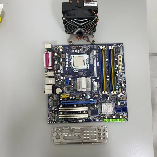 [무료배송] 중고 Q6600+N15235+DDR2 2GB+타워쿨러 반조립