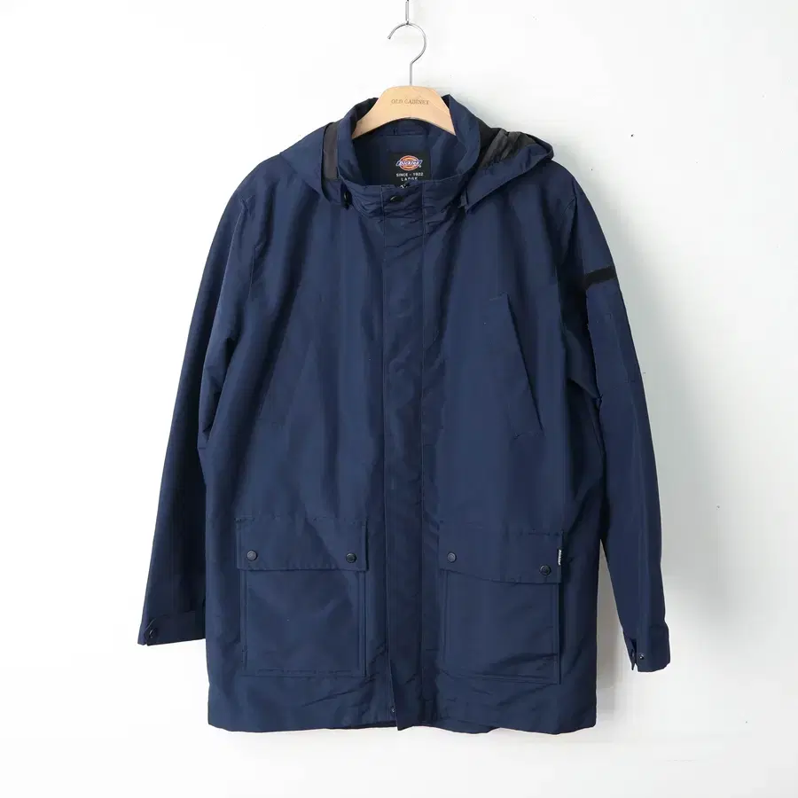 100/Dickies zip-up jumper