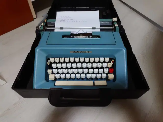 올리베티 46 Olivetti Studio 46 타자기