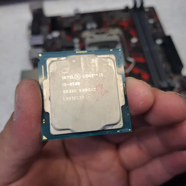 인텔 코어 i5-8500 3.00GHz CPU