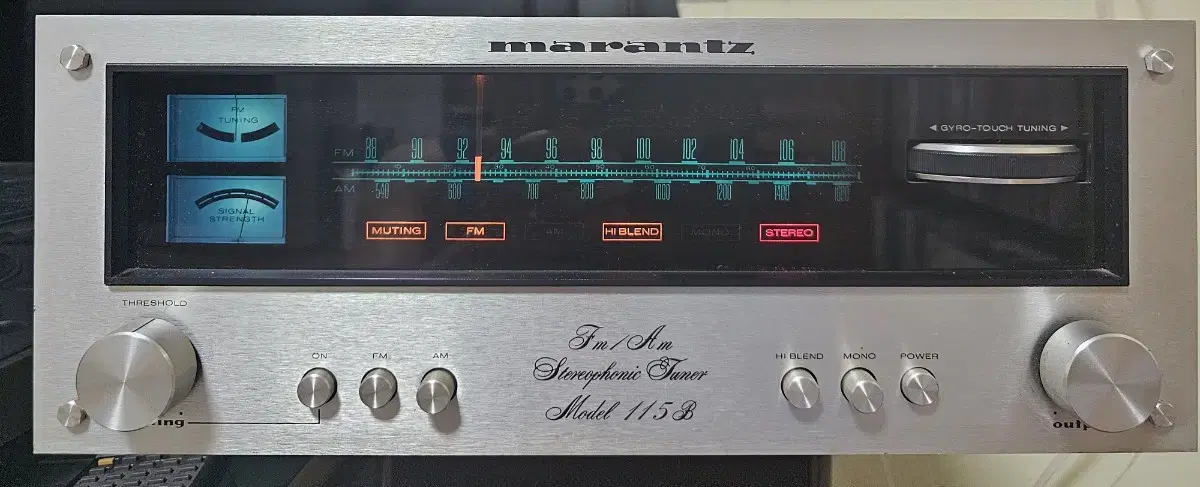 마란츠 튜너 115B