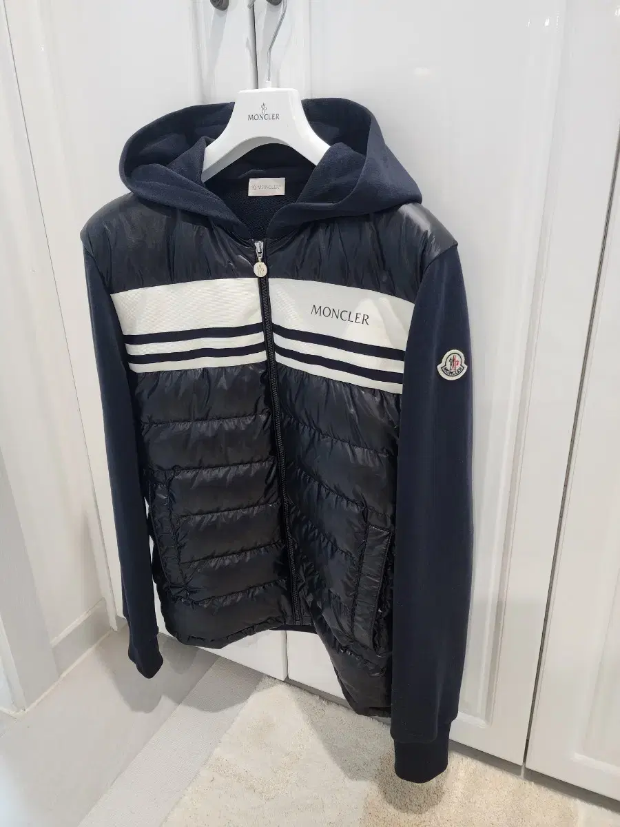 24ss(L) Moncler Padded Knit Hooded Zip-up Jacket Jumper