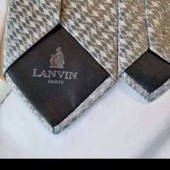 LANVIN PARIS 넥타이 ㅡ1개가격명품브랜드 랑방 LANVIN