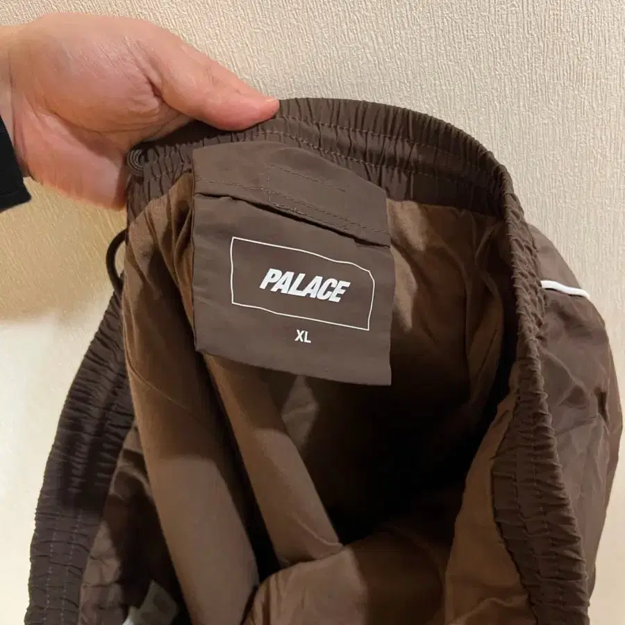 (새상품/XL)Palace Sport Mit Brown