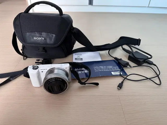 소니 SONY A5000 미러리스 + SELP1650 번들렌즈 25만에