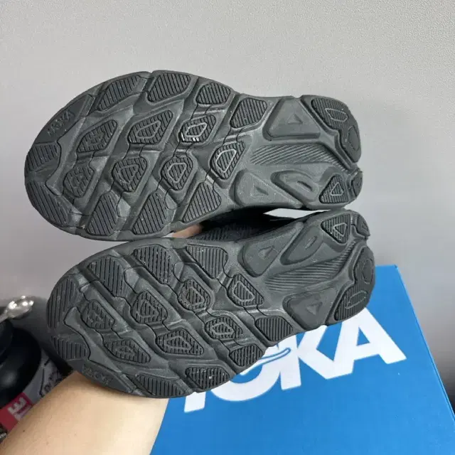 Hoka 클리프톤 gtx 255