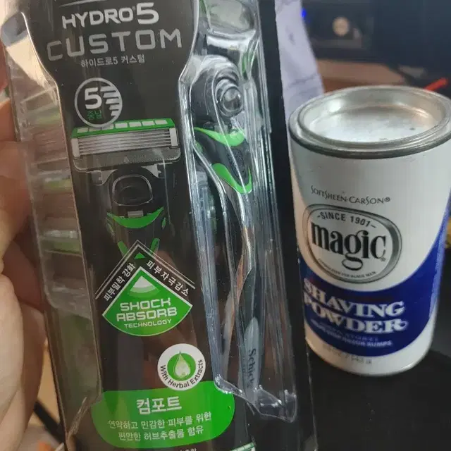 쉬크면도기+쉐이빙파우더  HYDRO5 미사용