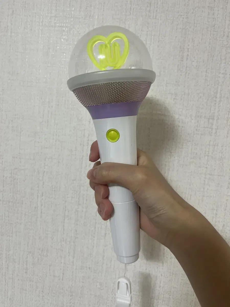 Shipping included) iu lightstick Ike Sells